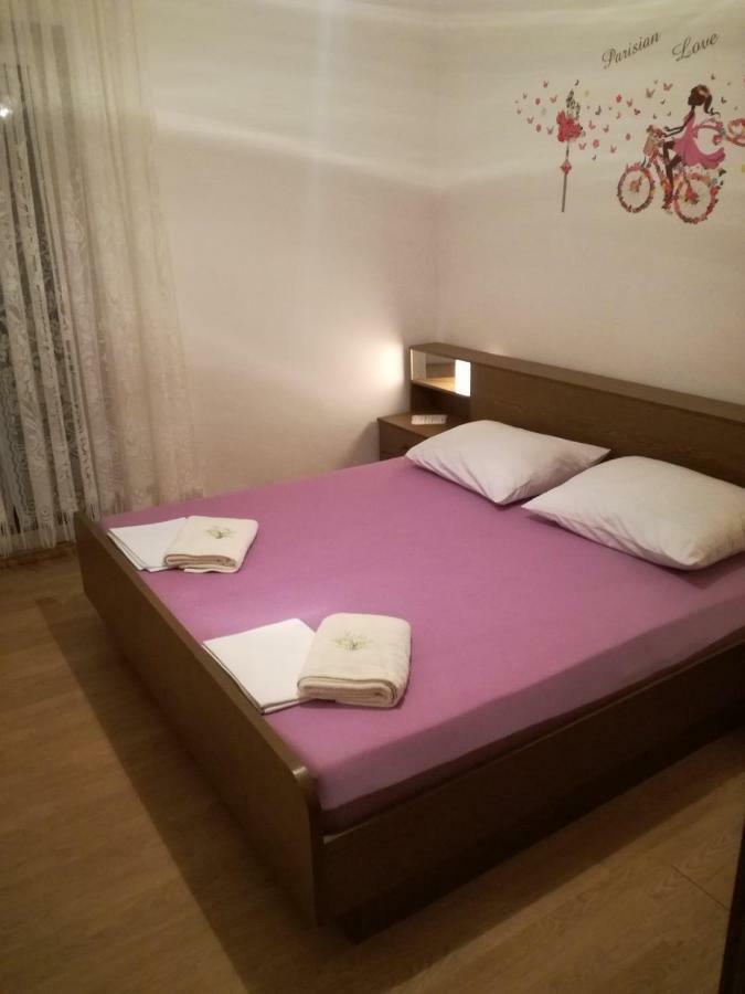 Apartment Leona Сень Екстер'єр фото